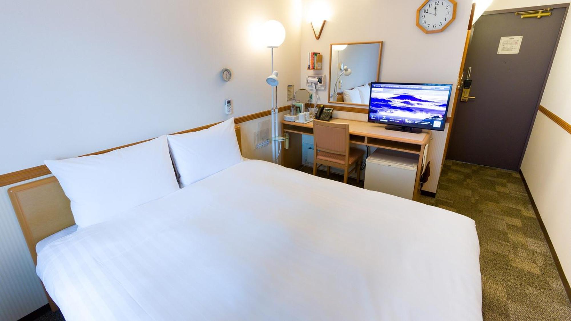 Toyoko Inn Okinawa Naha Asahibashi Ekimae Zimmer foto