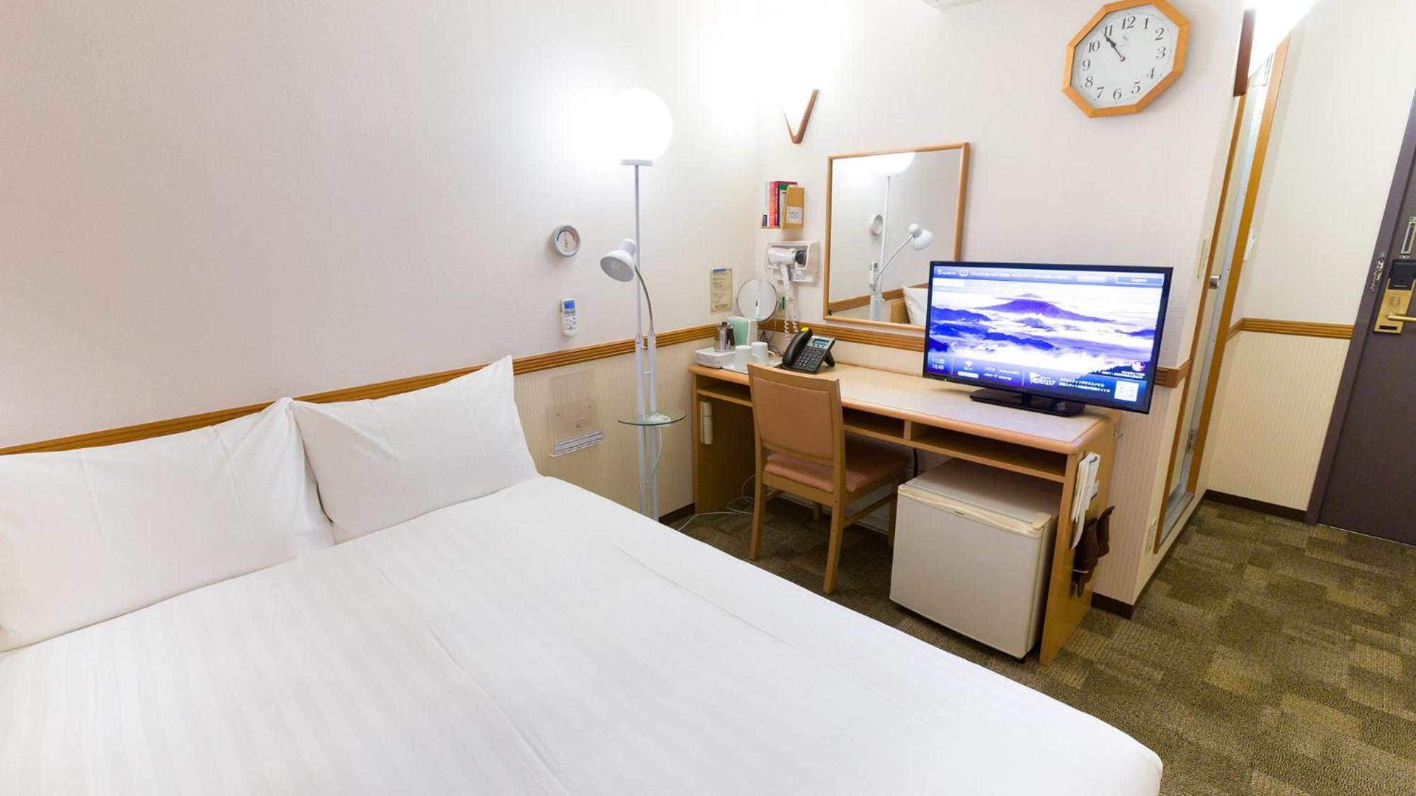 Toyoko Inn Okinawa Naha Asahibashi Ekimae Zimmer foto