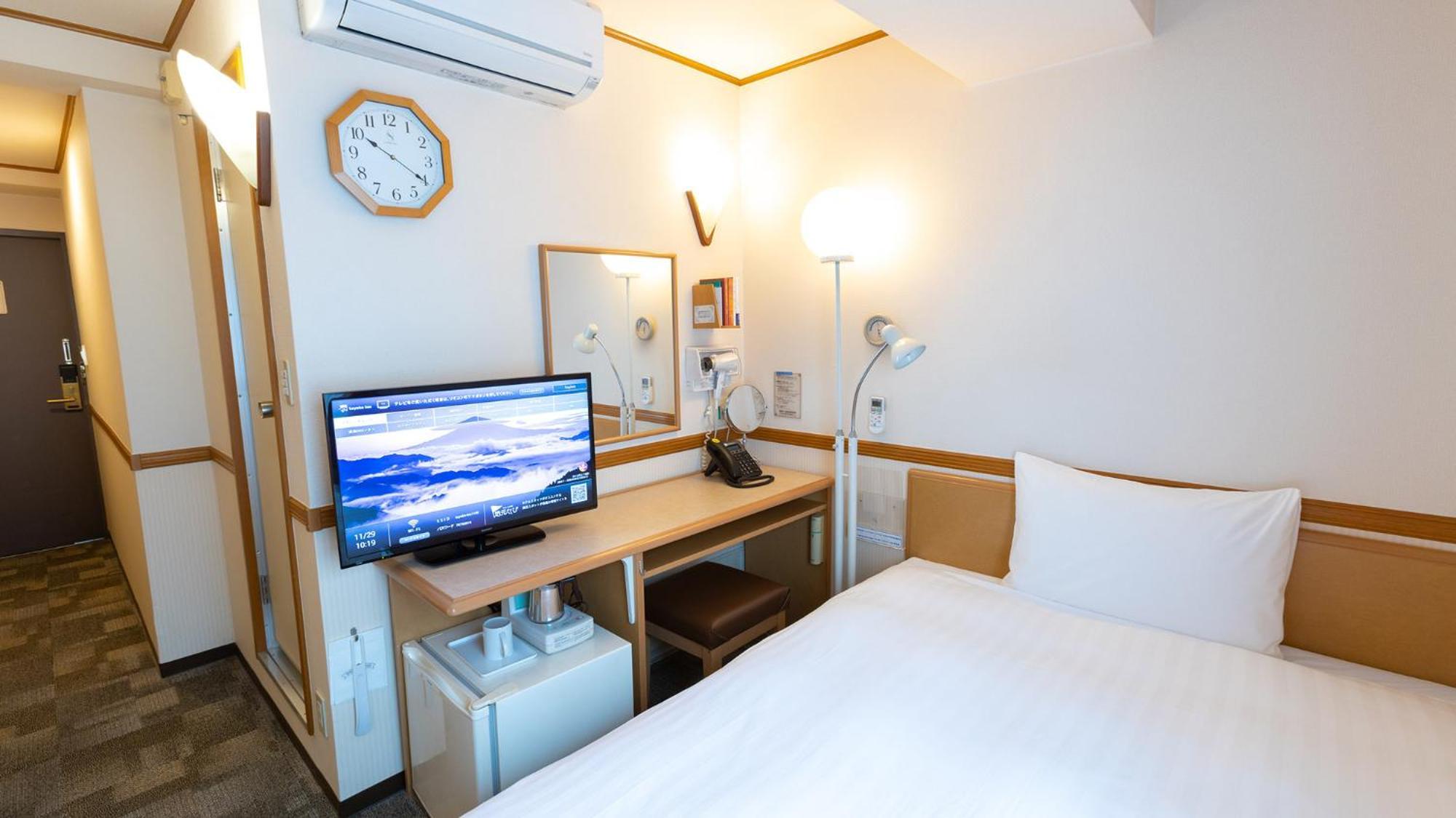 Toyoko Inn Okinawa Naha Asahibashi Ekimae Zimmer foto
